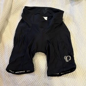 Pearl Izumi black cycling shorts